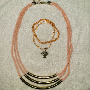 Necklace/ bracelet set